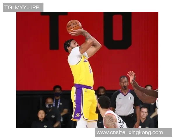 文班分析太阳防守策略预示接下来对手将深入研究我们的战术