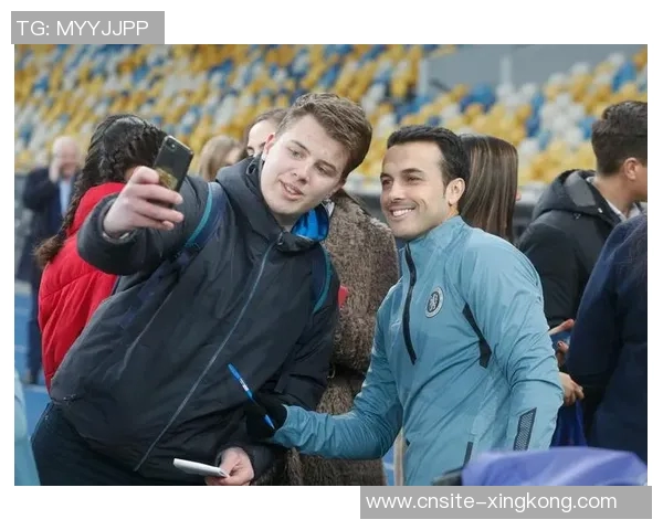 德天空报道罗马积极推进租借萨拉戈萨并附带买断选项交易计划